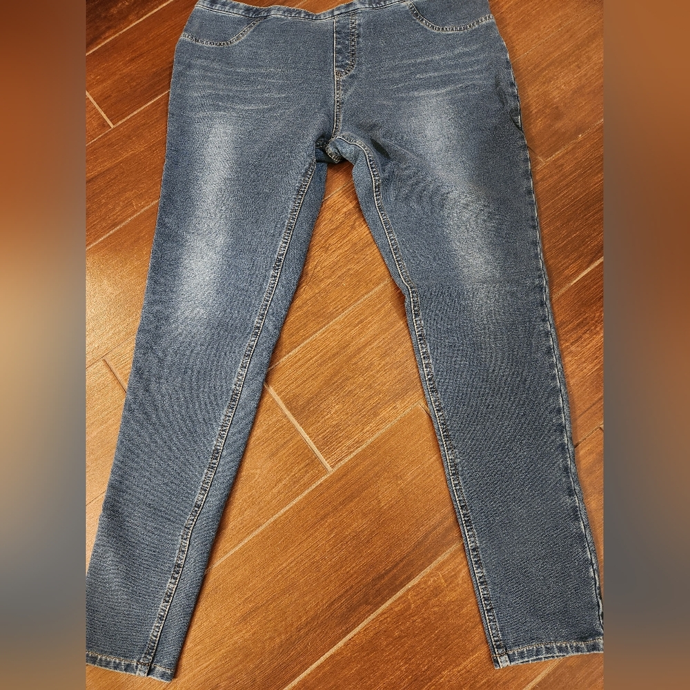 HUE Stylish Blue Denim Jeggings
